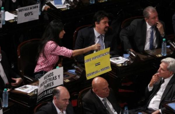 2016-03-jonathan-kandell-argentina-debt-deal-large.jpg