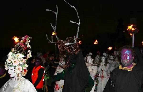 2016-04-da-beltane-fire-festival-large.jpg