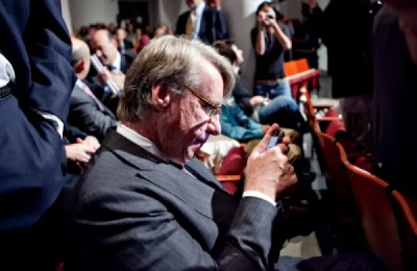 2016-04-da-sohn-conference-jim-chanos-large.jpg