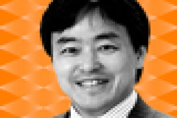 2016-04-tom-johnson-all-japan-research-team-hiroshi-saji-small.jpg