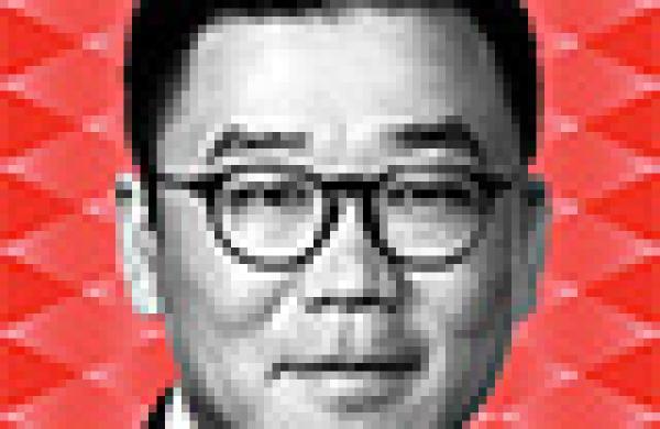 2016-05-tom-johnson-all-asia-research-team-ming-jeff-chung-small.jpg