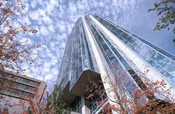 2016-05-uw-andrew-nelson-cre-large.jpg