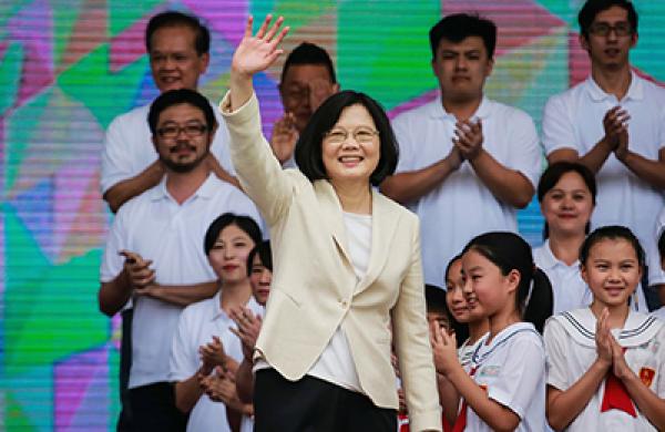2016-06-allen-cheng-taiwan-tsai-ing-wen-large.jpg