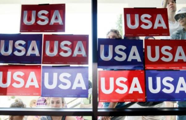 2016-08-da-hillary-usa-large.jpg
