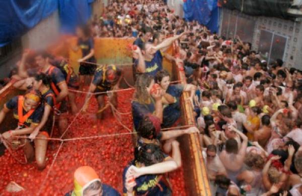 2016-08-da-la-tomatina-large.jpg