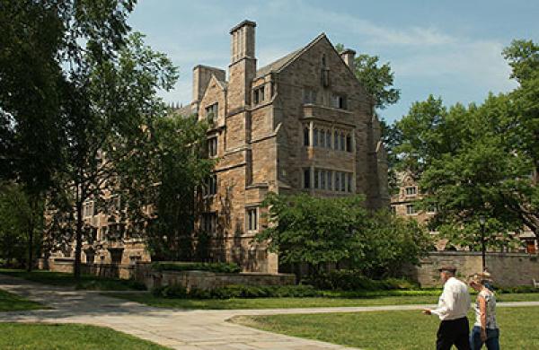 2016-11-jess-delaney-yale-endowment-university-campus-large.jpg