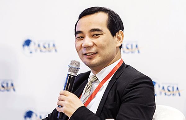 2017-06-allen-cheng-anbang-wu-xiaohui-large.jpg