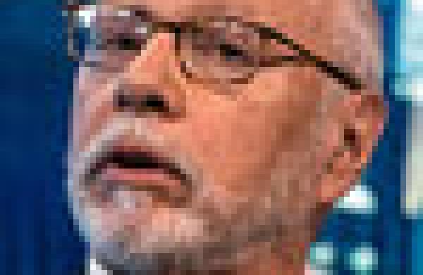 2017-07-alpha-stephen-taub-paul-singer-elliott-management-small.jpg
