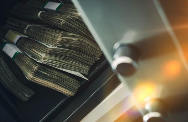 Cash Money Safe Deposit