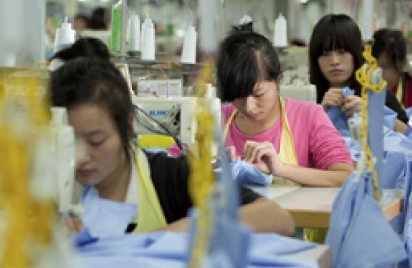 250x215-china-workers.jpg