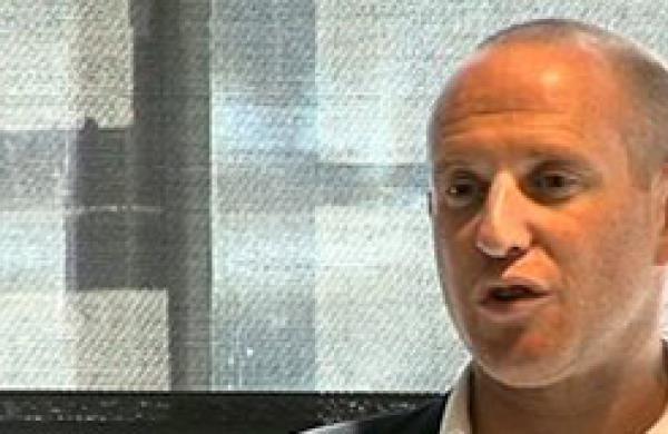 330x160-andrew-kassoy.jpg