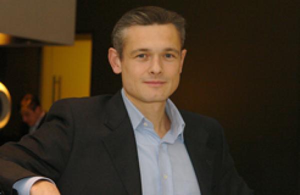 330x160-arnaud2.jpg