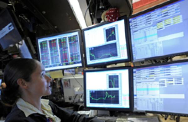 U.S. Stocks Drop as Investors Await Start Of Earnings Season