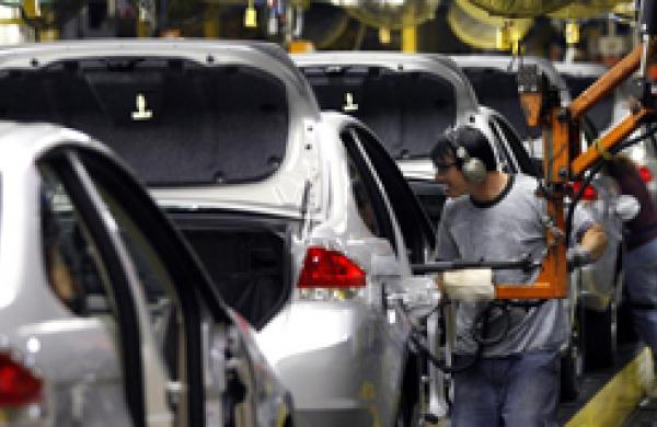 330x160-ford-workers.jpg