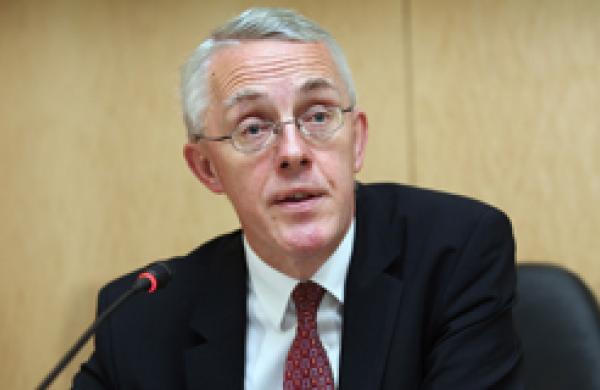 330x160-john-vickers.jpg