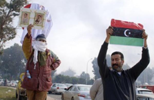 330x160-libya-protestor.jpg