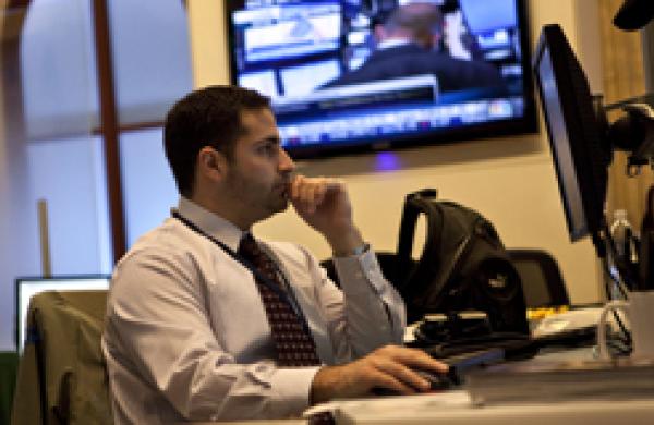 330x160-monitoring-trades.jpg