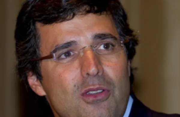 andres-esteves-big.jpg
