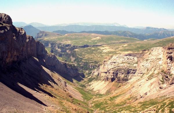 anisclo-canyon-large.jpg