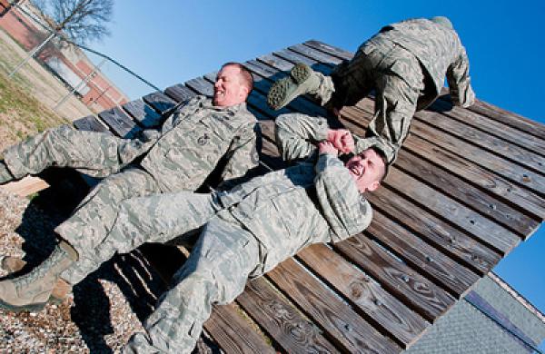 army-am-large.jpg
