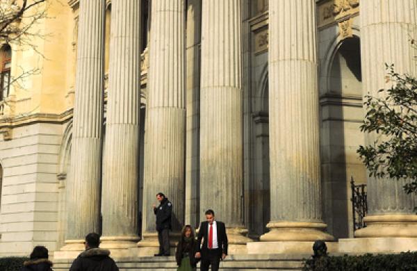 bank-pillar-large.jpg