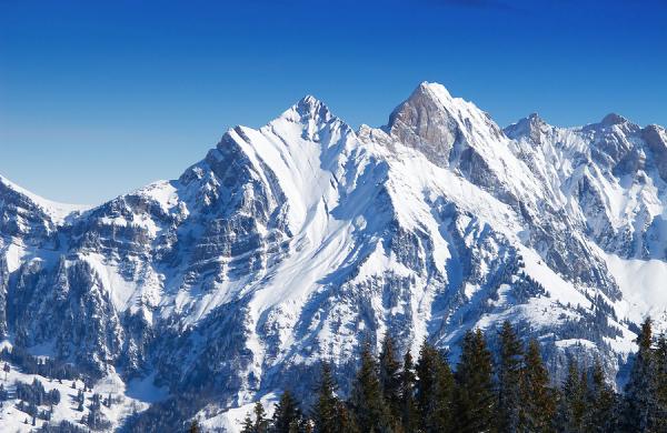 bigstock-winter-in-the-swiss-alps-flum-mountain.jpg