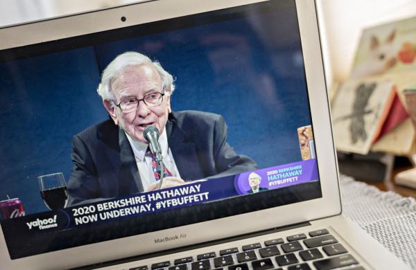 Warren Buffett (Andrew Harrer/Bloomberg)