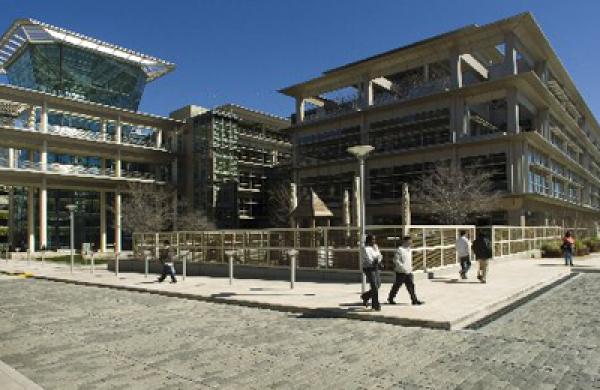 calpers-bld-large.jpg