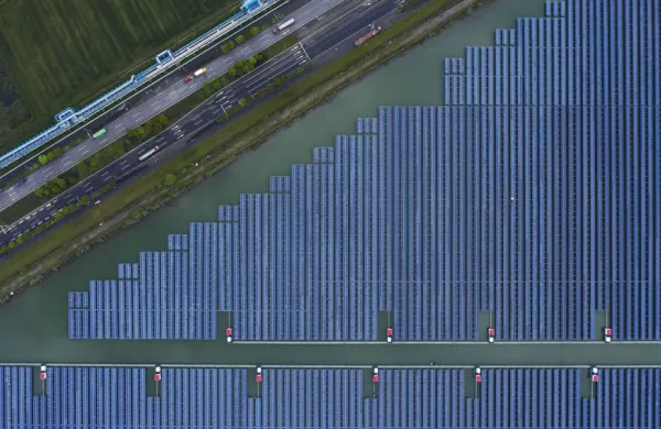 A solar panel farm in China. (Qilai Shen/Bloomberg)