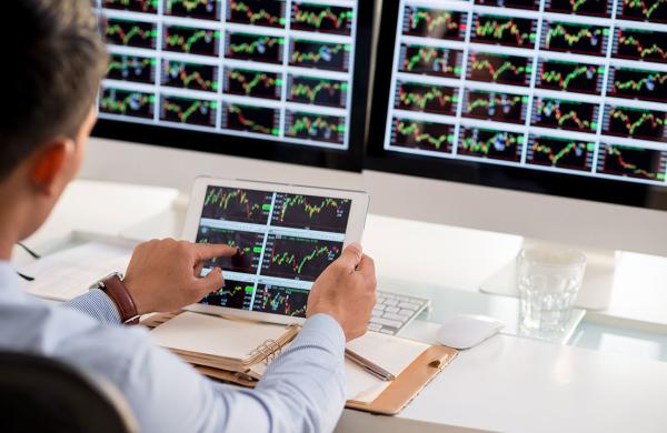 Personal Relationships in Algorithmic  Trading