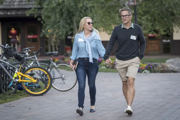 Julia Hartz, co-founder and president of Eventbrite Inc., left, and Kevin Hartz, chief executive officer and co-founder of Eventbrite Inc. (David Paul Morris/Bloomberg)