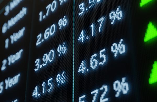 Screen with rising yields and interest rates.