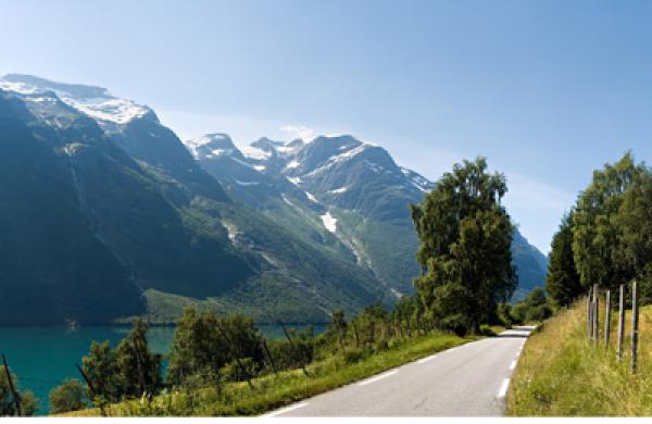 lodalenpano-large.jpg