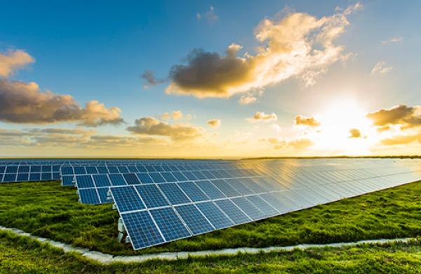 lyxor-blog-solar-panels.jpg