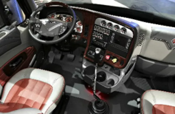 navistar.jpg