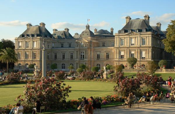 palais-luxembourg-large.jpg