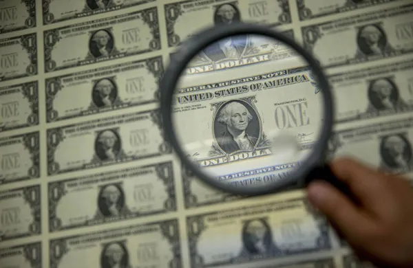 (Andrew Harrer/Bloomberg)