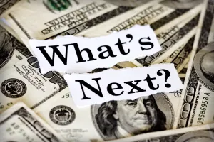 U.S. Dollar at a Crossroads: Bearish Signals Persist, but Rebound Risks Rise