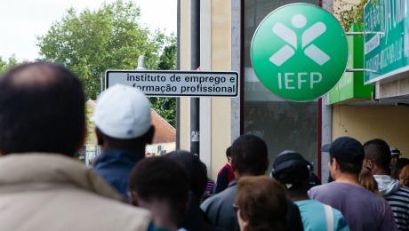 2013-12-david-turner-portugal-unemployment-large.jpg