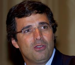 andres-esteves-big.jpg