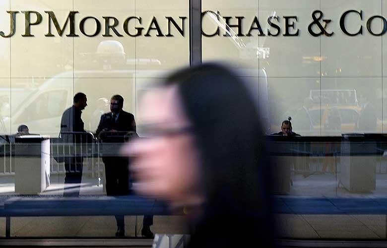 A JP Morgan Chase & Co. headquarters in New York, U.S. (Photo credit: Peter Foley/Bloomberg)