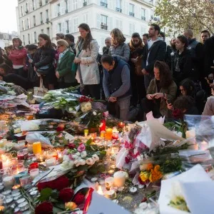 paris-mourners.jpg