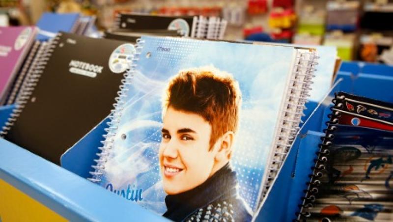 2013-11-daniel-nadler-justin-bieber-twitter-financial-analysts-large.jpg