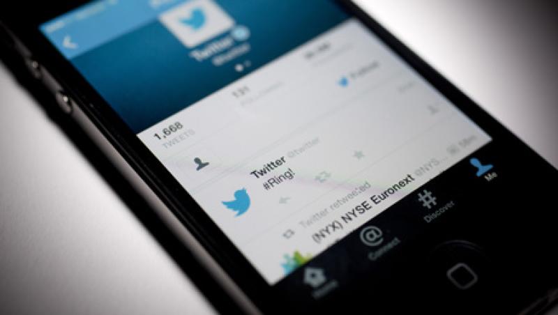 Twitter IPO Raises $1.82 Billion With Value Topping Facebook Twitter IPO Raises $1.82 Billion With Value Topping Facebook