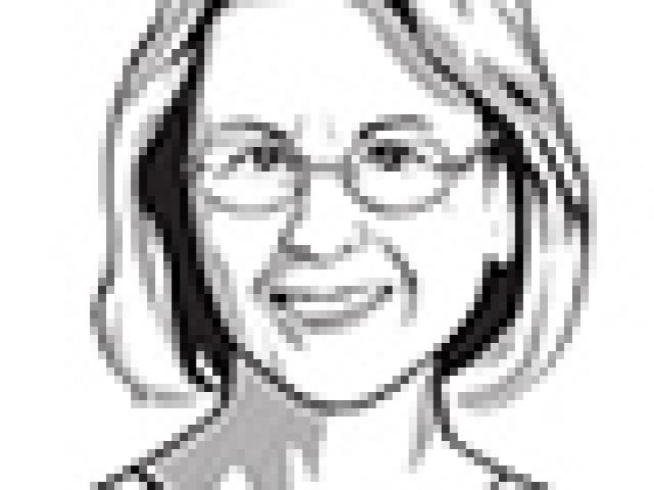 2014-05-julie-segal-money-masters-d-ellen-shuman-sm.jpg
