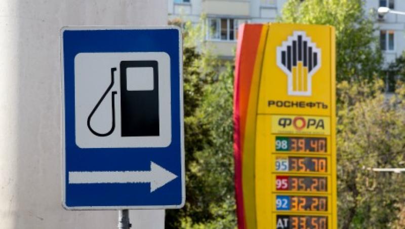 2014-10-craig-mellow-russia-oil-prices-lg.jpg