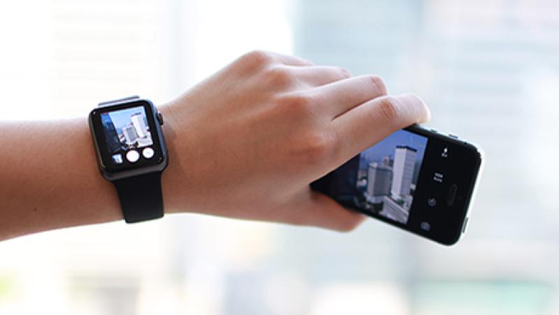 Apple Inc.'s Apple Watch Unboxed As Device Goes On Sale Apple Inc.'s Apple Watch Unboxed As Device Goes On Sale