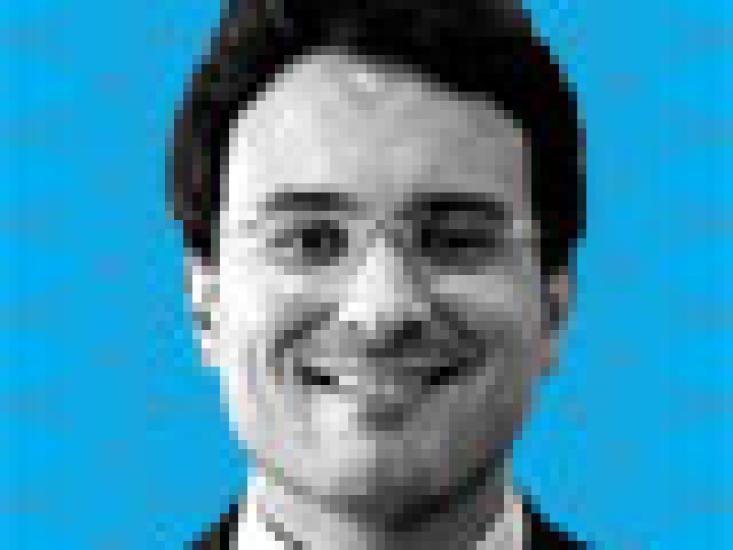 2015-07-tom-johnson-latin-american-research-team-leonardo-correa-small.jpg