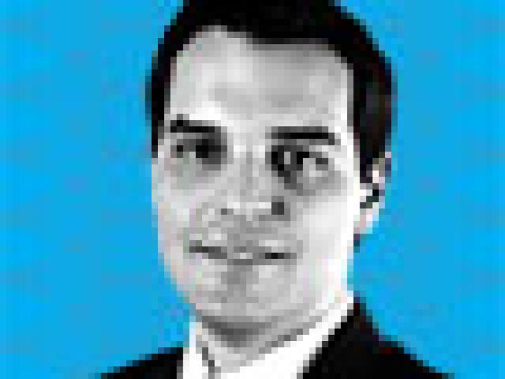2015-07-tom-johnson-latin-american-research-team-vinicius-canheu-small.jpg