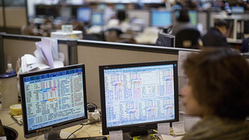 Inside A Securities Brokerage As Hong Kong Stock Plunges Fastest Since 1987 Crash Inside A Securities Brokerage As Hong Kong Stock Plunges Fastest Since 1987 Crash